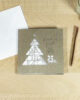 PALUXA_Weihnachtsbaum_Frohes_Fest_Brownsilver_birdview.jpg PALUXA Lasercut-Weihnachtskarte mit Frohes Fest Gravur, liegend, Farbe Brownsilver.