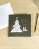 PALUXA_Weihnachtsbaum_Frohes_Fest_Forestgreen_birdview.jpg PALUXA Lasercut-Weihnachtskarte mit Frohes Fest Gravur, liegend, Farbe Forestgreen.