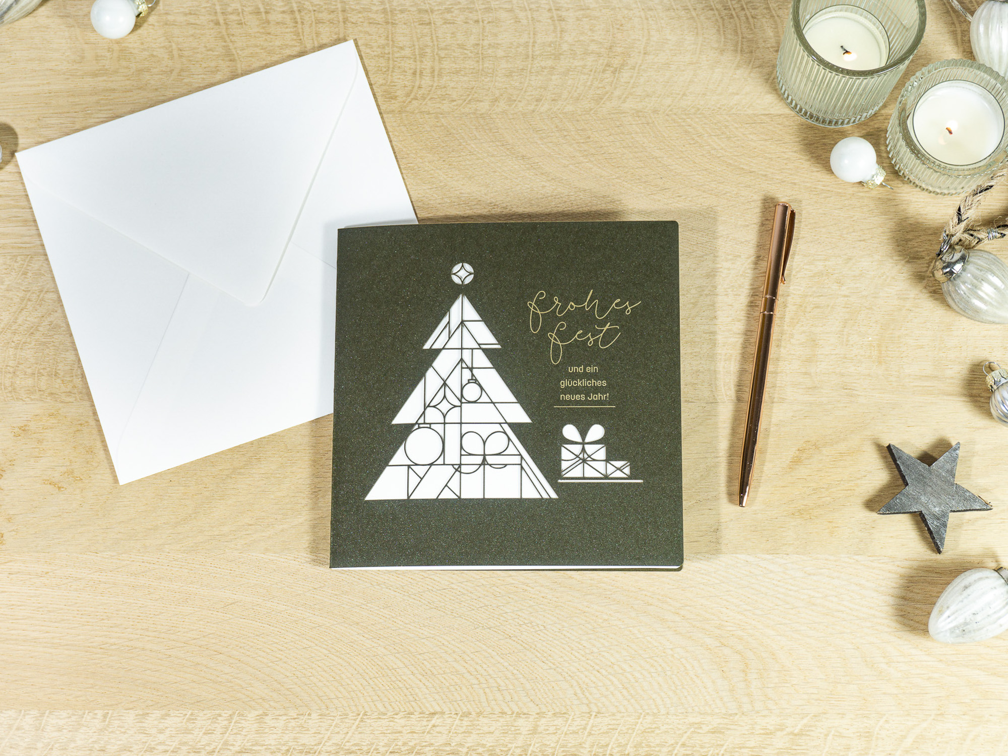PALUXA Lasercut-Weihnachtskarte mit Frohes Fest Gravur, liegend, Farbe Forestgreen.
