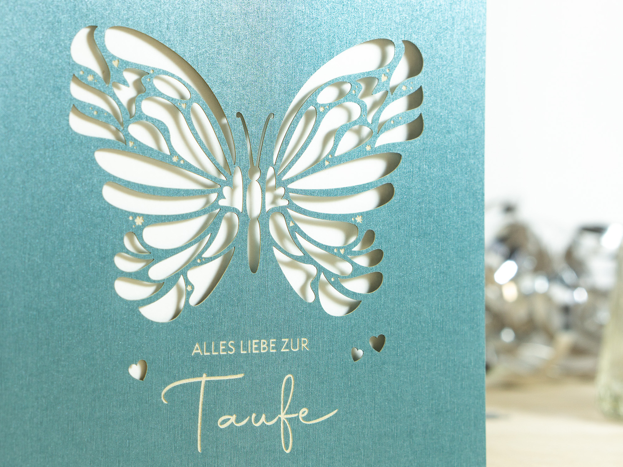 PALUXA_Schmetterling_zur_Taufe_Iceblue_detail1.jpg